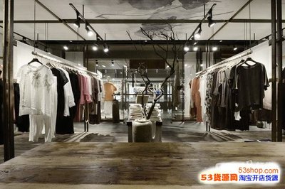 加盟一个铭牌服装店怎么样 加盟一个品牌服装店要多少钱